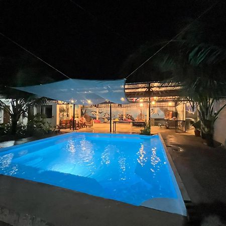 Ananas Guesthouse Моалбоал Екстериор снимка