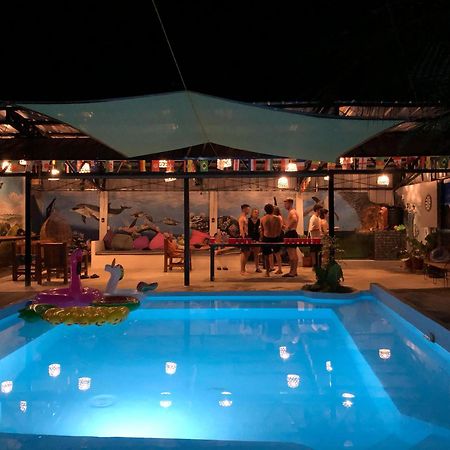 Ananas Guesthouse Моалбоал Екстериор снимка