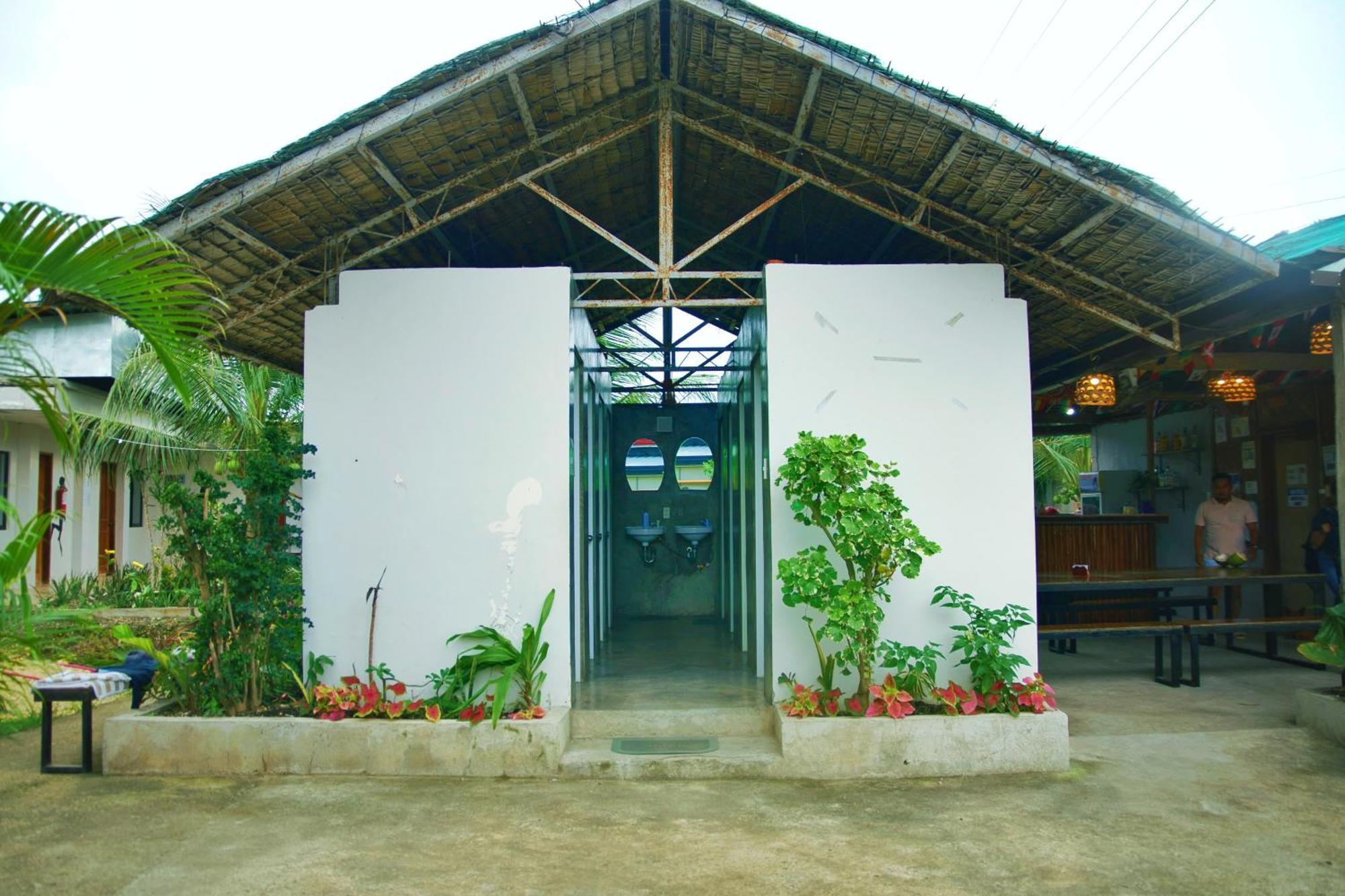 Ananas Guesthouse Моалбоал Екстериор снимка